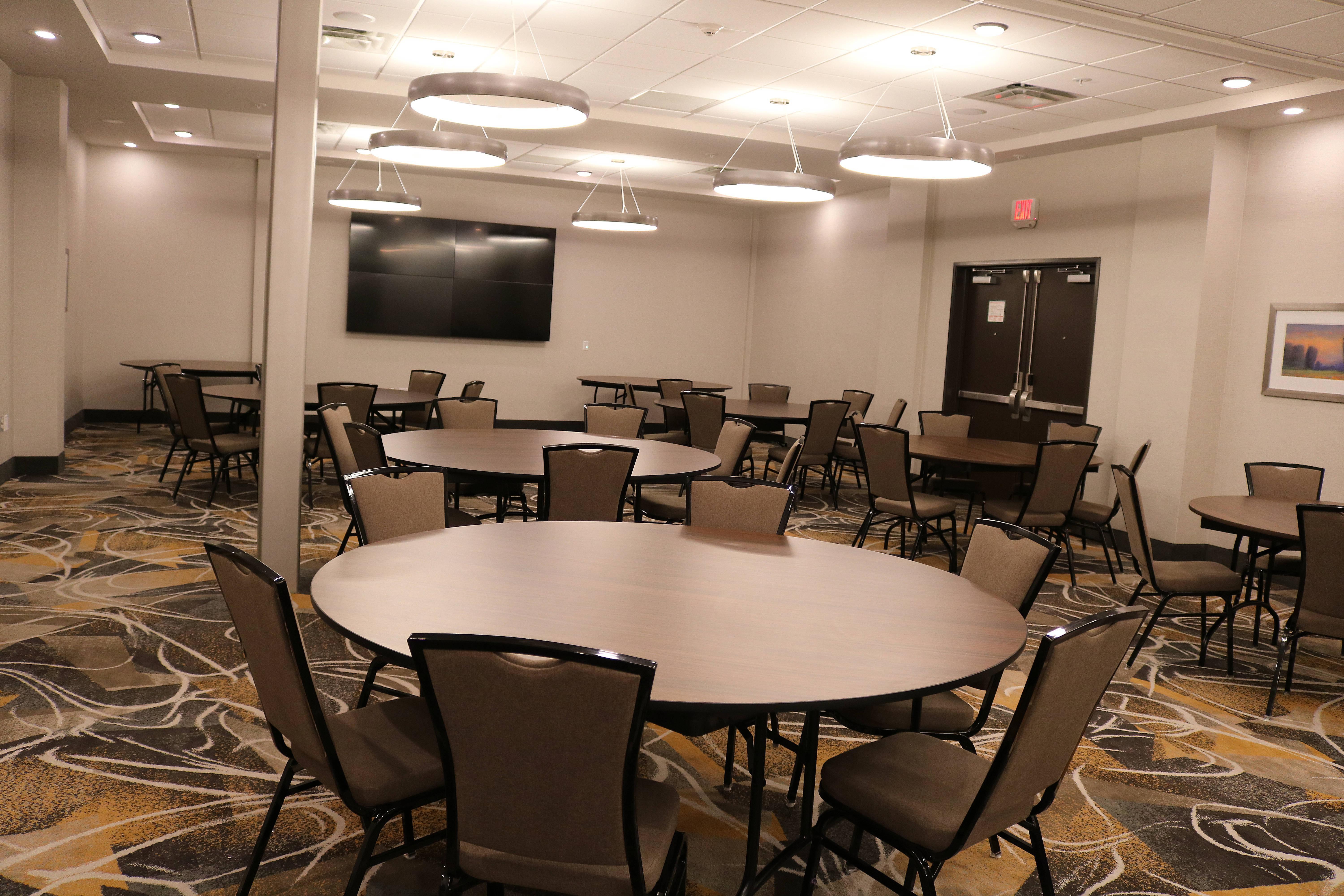 Holiday Inn - Jonesboro By Ihg Екстериор снимка